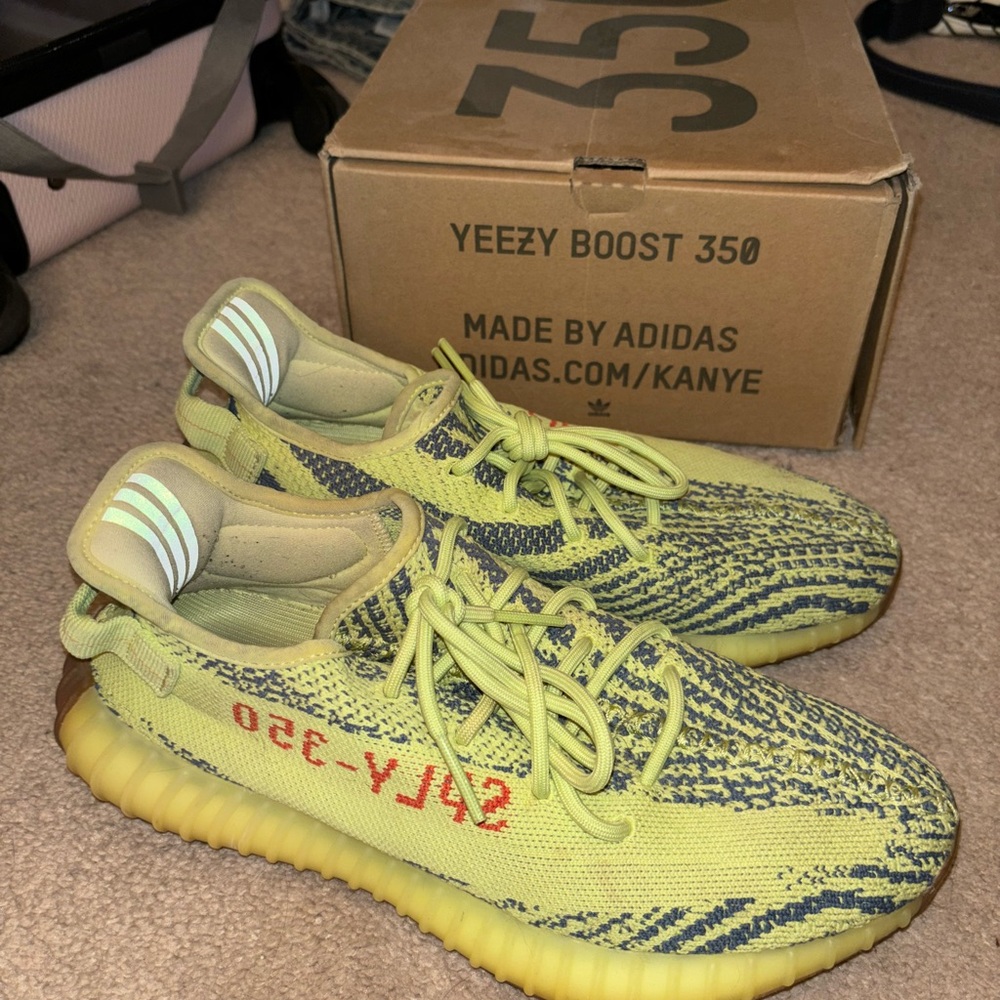 Yeezy Boost 350 v2 Semi Frozen Yellow